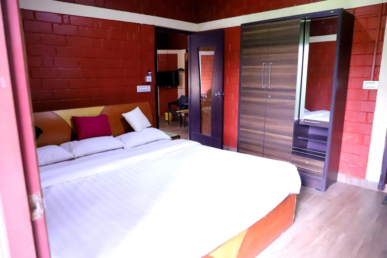 Pepper Green Wayanad Resort With Swimming Pool Kattikkulam エクステリア 写真