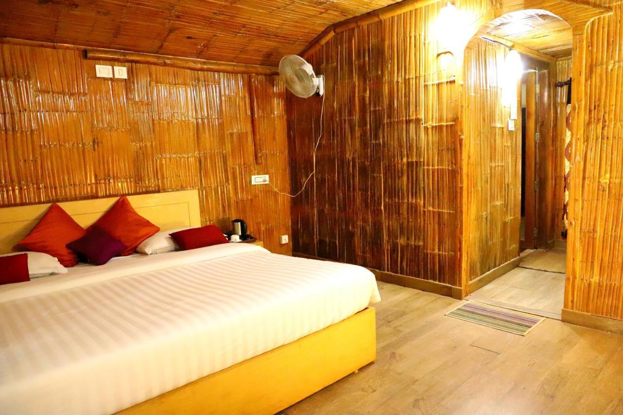 Pepper Green Wayanad Resort With Swimming Pool Kattikkulam エクステリア 写真